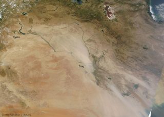 Iran_Dust_NASA (خاکی عظیم در آسمان ایران)